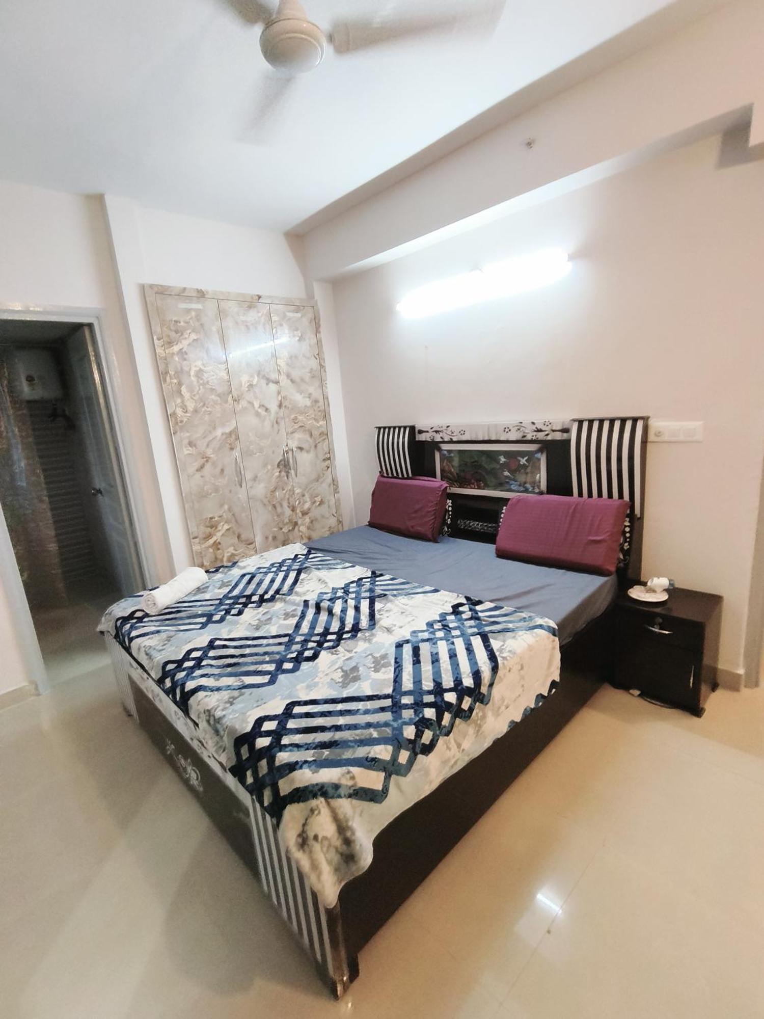 Sector143 Advant: Spacious 2BHK Near Tech Parks Noida Exterior photo