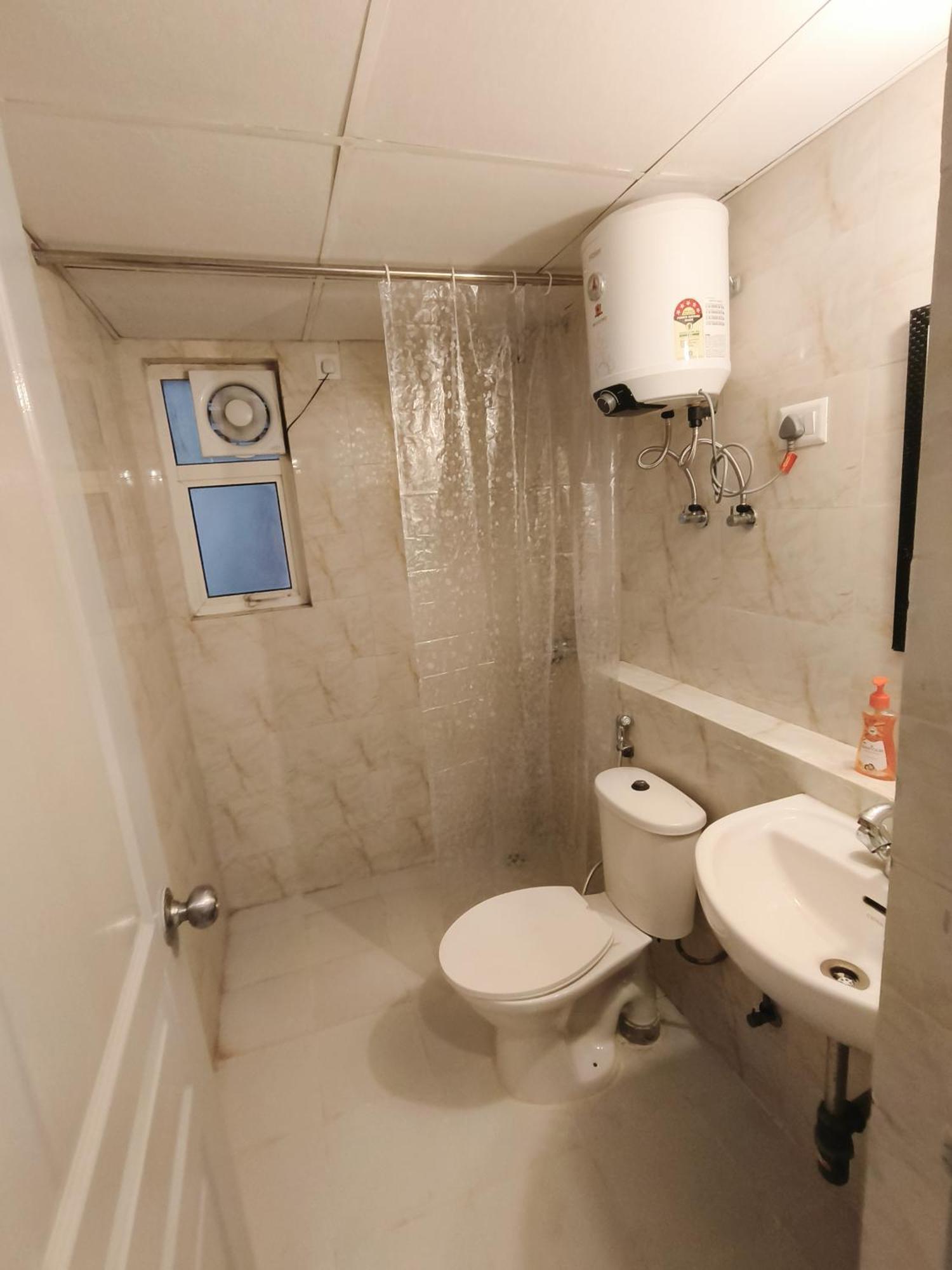 Sector143 Advant: Spacious 2BHK Near Tech Parks Noida Exterior photo