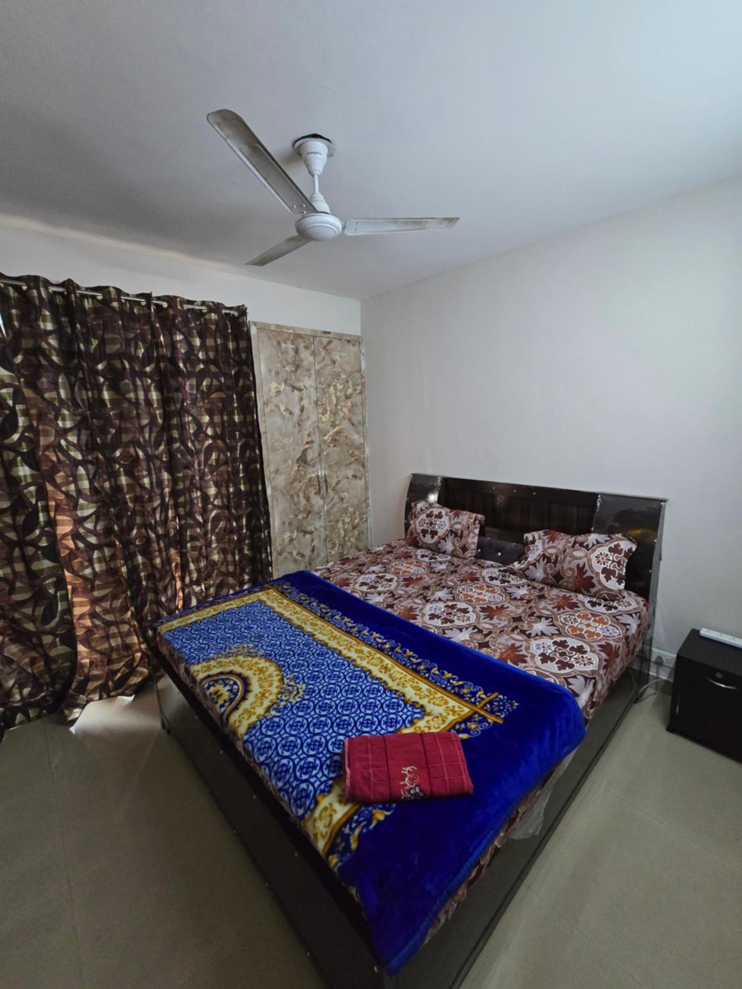 Sector143 Advant: Spacious 2BHK Near Tech Parks Noida Exterior photo